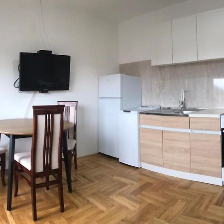 Apartman Azra Τρέμπινιε Εξωτερικό φωτογραφία